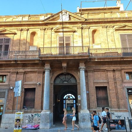 דירות פלרמו Al Palazzo Del Principe Al Massimo מראה חיצוני תמונה